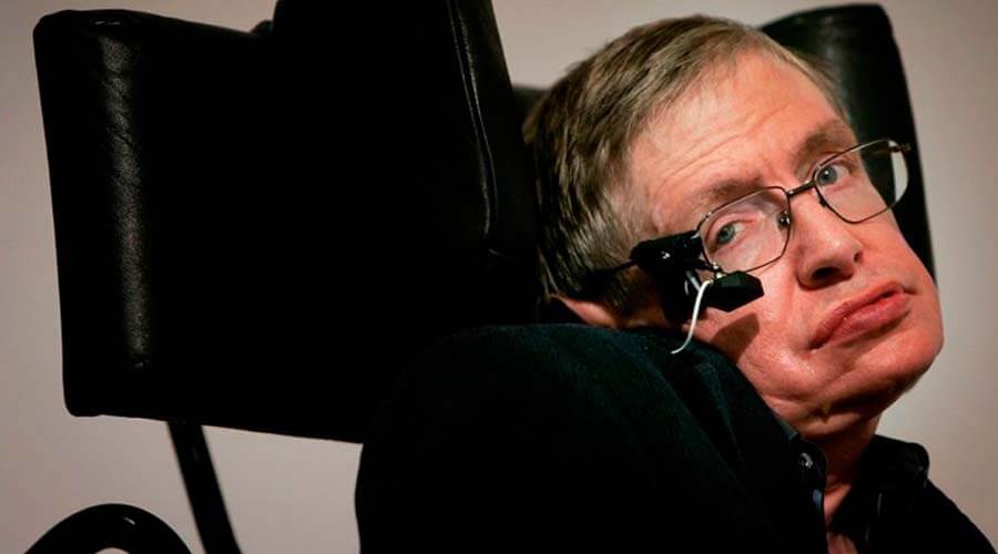 Stephen Hawking alerta sobre "daños ecológicos eludibles" causados por Trump