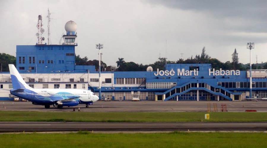 La Cámara de EEUU aprueba proyecto para reforzar seguridad en aeropuertos de Cuba
