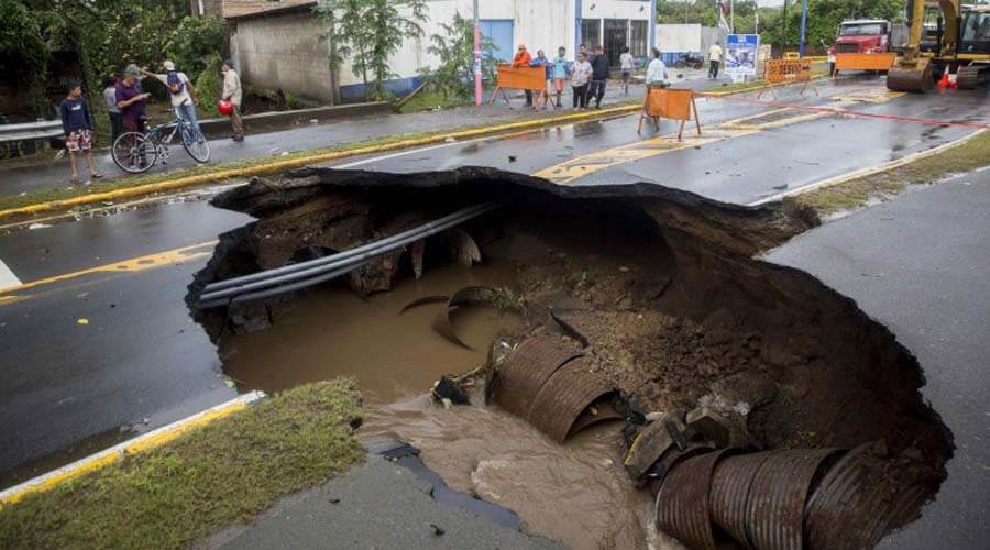 Nate deja 16 muertos en Nicaragua y daños incalculables en Costa Rica