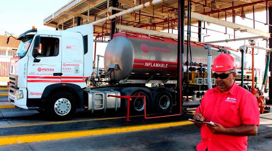 Falta de combustible para aviones afecta a Venezuela, según comunicado de PDVSA