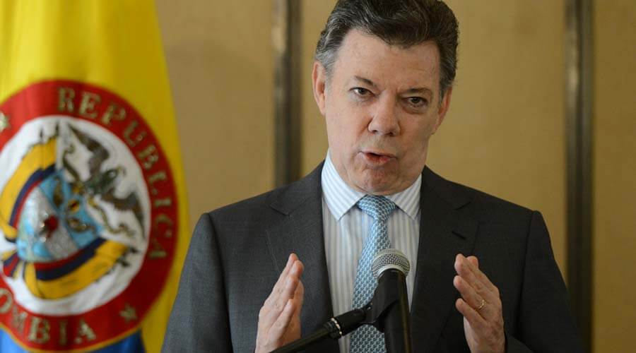 Santos nombrará nuevo equipo para diálogos con la guerrilla del ELN