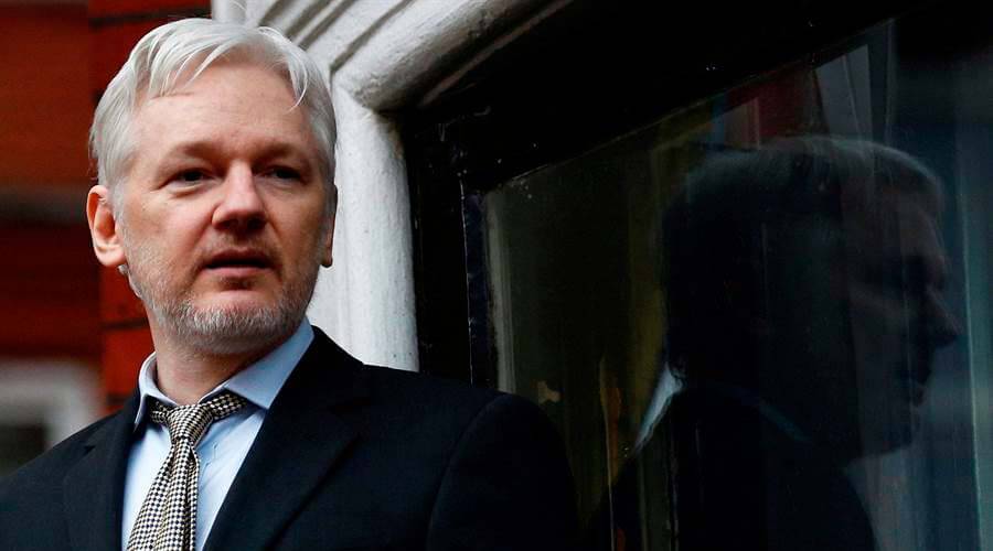 Desaparece de Twitter la cuenta personal de Julian Assange