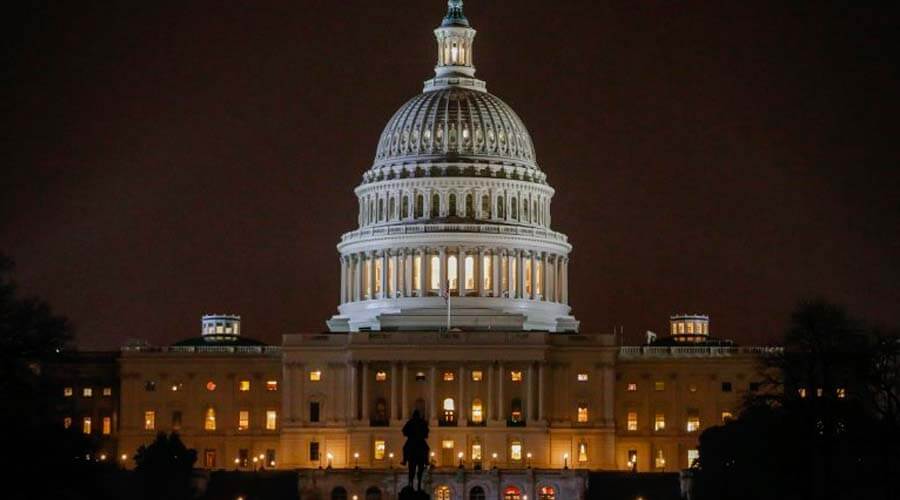 Comité del Congreso de EEUU aprueba publicar informe demócrata sobre trama rusa