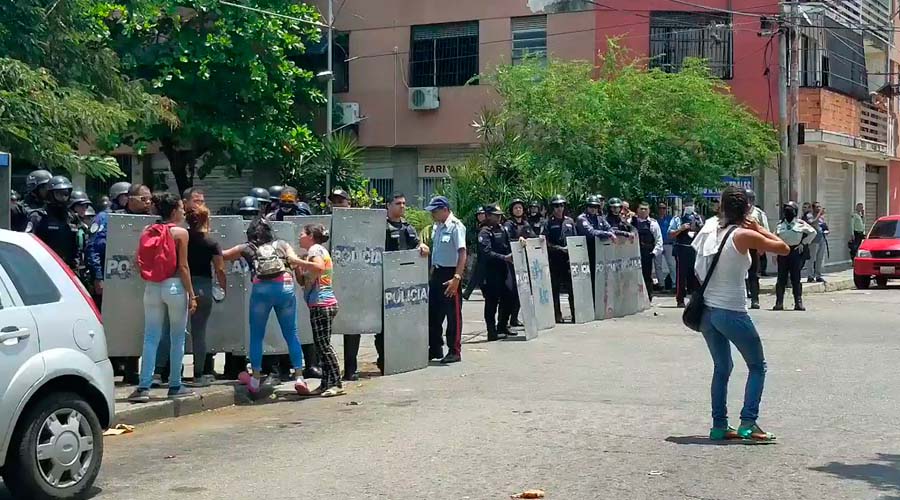 Autoridades no determinan número de muertos en motín de cárcel en Venezuela