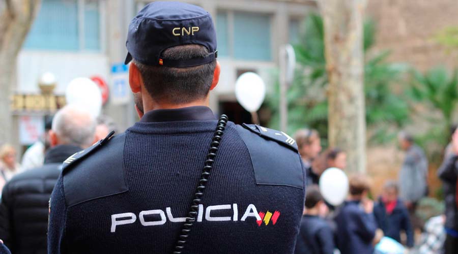 Detenidos tres europeos por casarse con cubanos que querían obtener la residencia en España