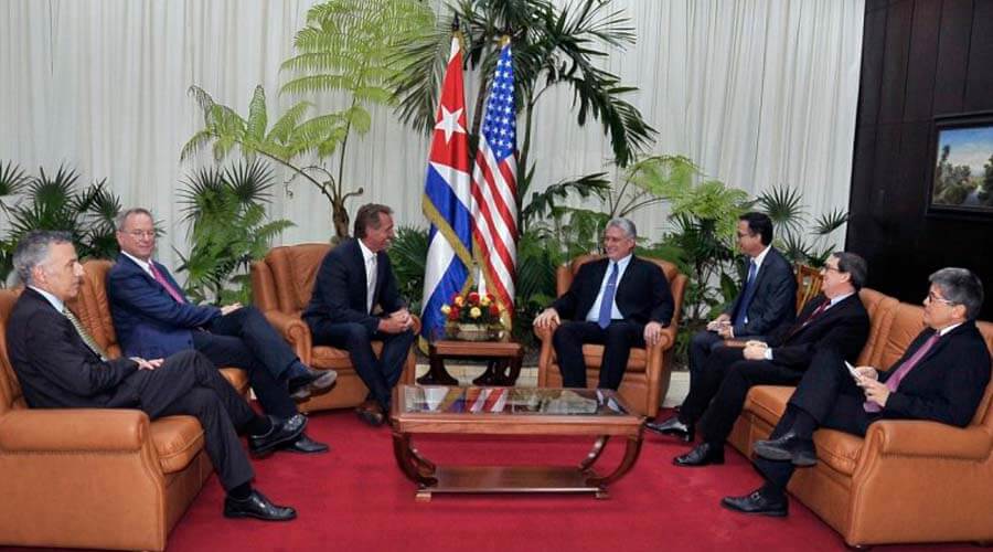Miguel Díaz-Canel recibe por primera vez a una delegación de EEUU