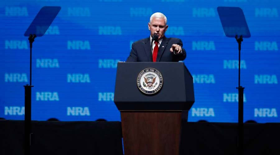 Mike Pence atribuye el crecimiento del PIB de EEUU al "liderazgo" de Trump
