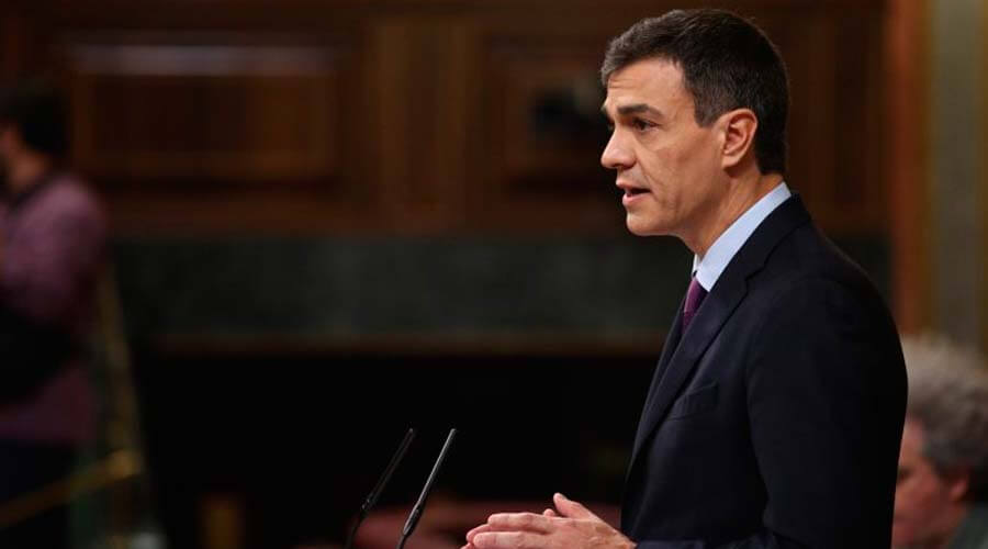 El Gobierno español asegura que la crisis en Cataluña se resolverá votando