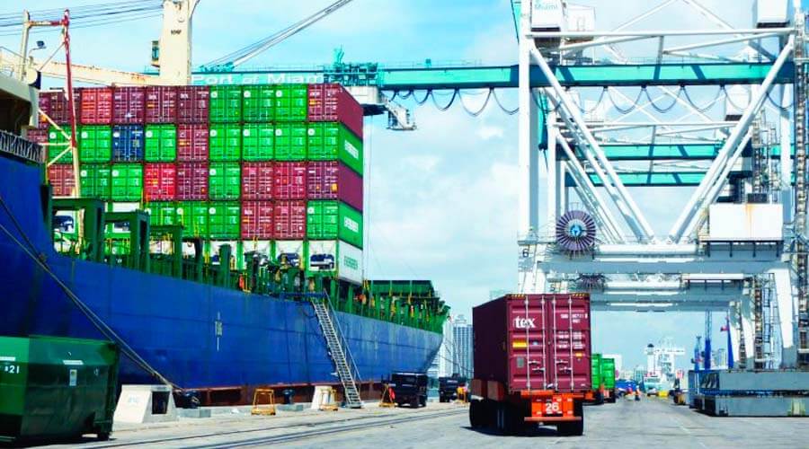 China asegura que responderá si EEUU impone más aranceles