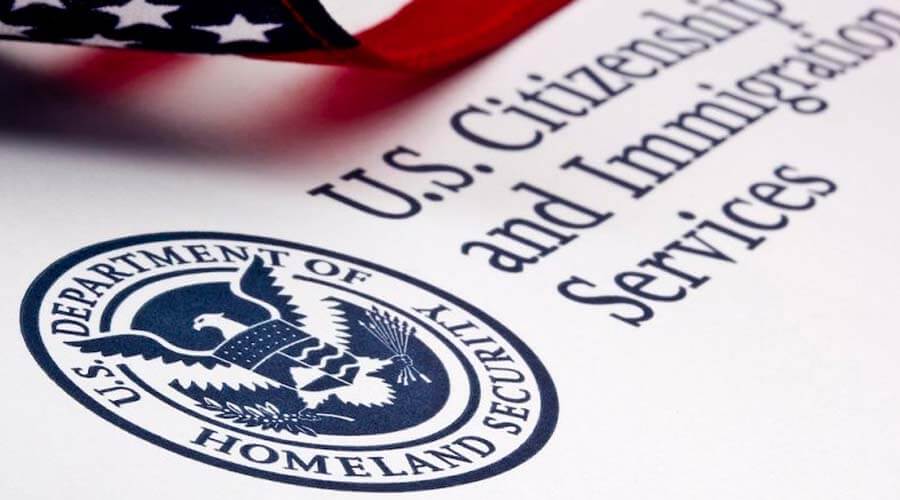 Propuesta de la Casa Blanca plantea limitar la inmigración legal, según NBC