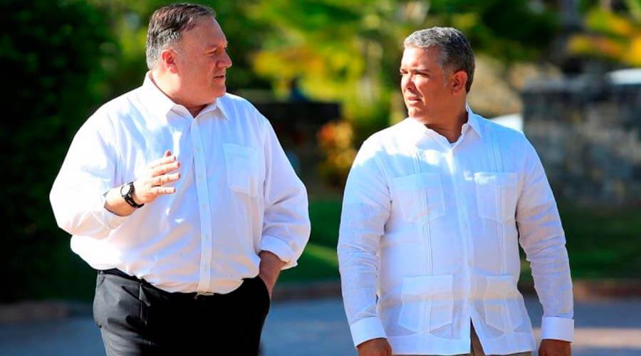 Iván Duque pide ante Pompeo "esfuerzos necesarios" por la democracia en Venezuela