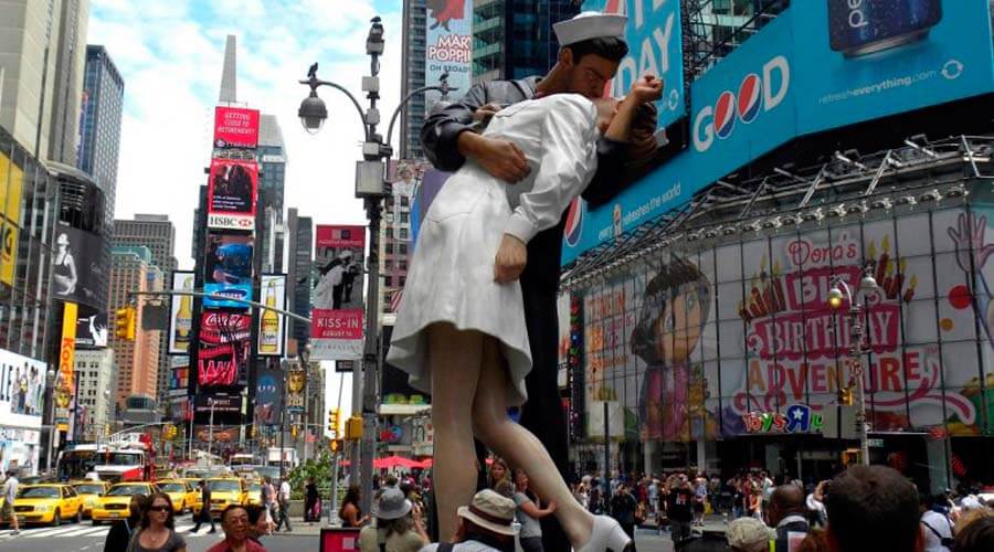 Fallece el marino de la famosa foto del beso en Nueva York tras la II Guerra