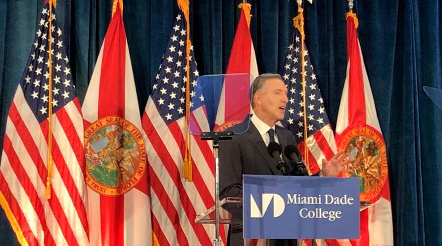 Aspirante a la presidencia de EEUU: "Los extremos han secuestrado la política"