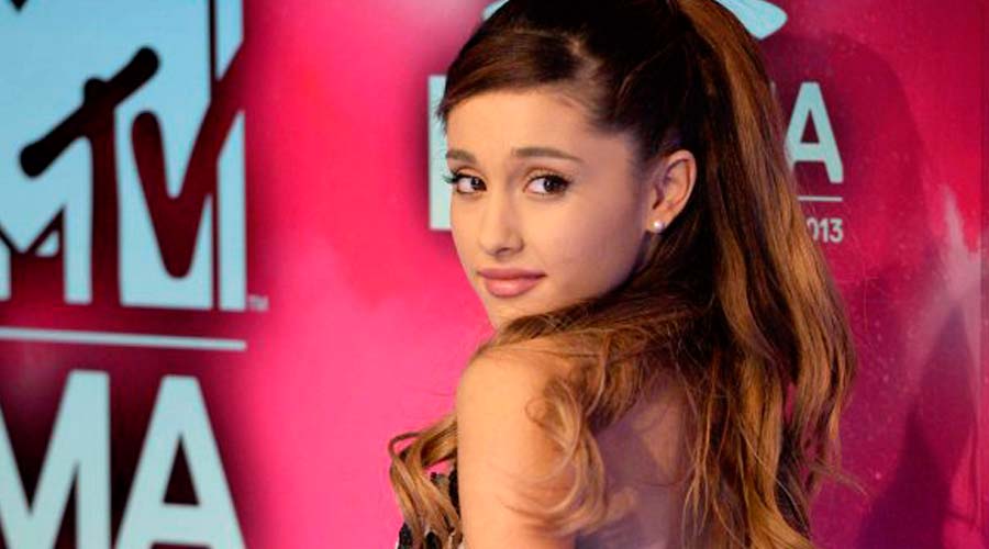 Una Ariana Grande estelar cierra el Coachella más latino