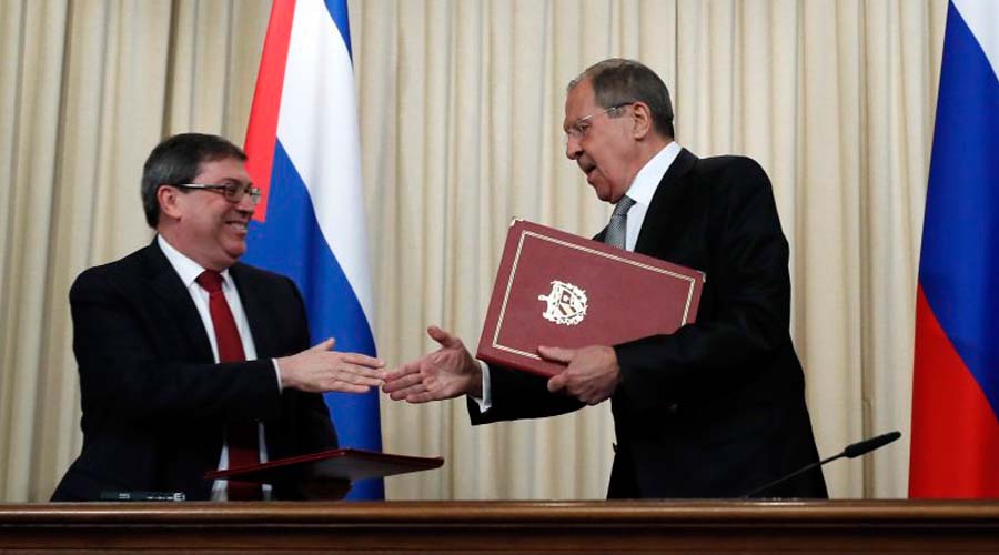 Rusia le promete apoyo al gobierno cubano en reunión de cancilleres