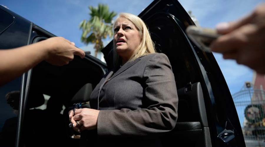 Nueva gobernadora de Puerto Rico asumirá pese a críticas de sus adversarios
