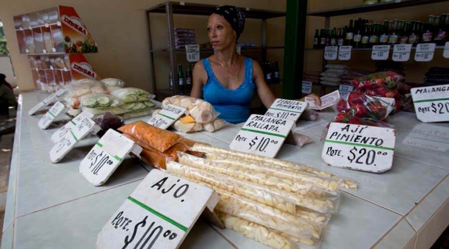 Gobierno cubano impone límites de precios en todo el país tras aumento de salarios