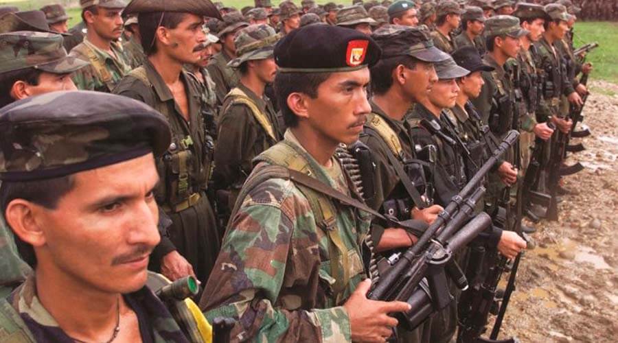 Acusan al ministro Botero de ocultar la muerte de siete menores en ataque contra disidentes de las FARC