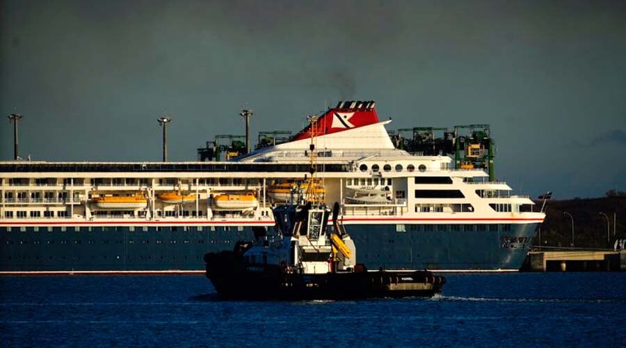 Crucero con infectados por el Coronavirus atraca en puerto cubano