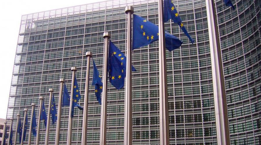 Unión Europea sanciona a rusos por hackear al Parlamento alemán