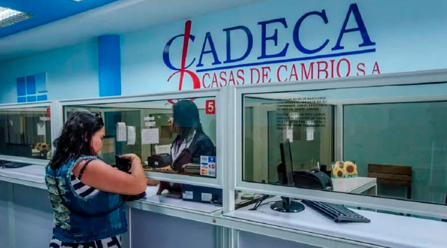 Cuba suspende venta de dólares a los viajeros