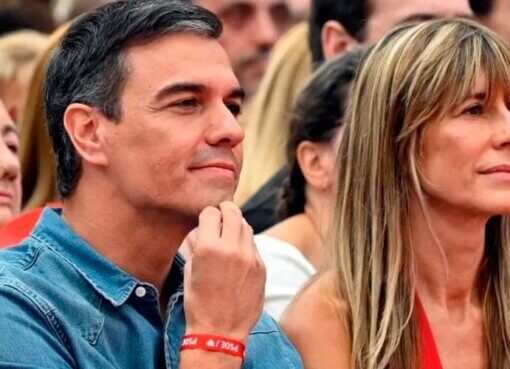 Fiscalía pide continuar con investigación contra esposa de Pedro Sánchez