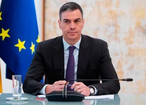 Pedro Sánchez, jugar con candela sin quemarse, hasta ahora