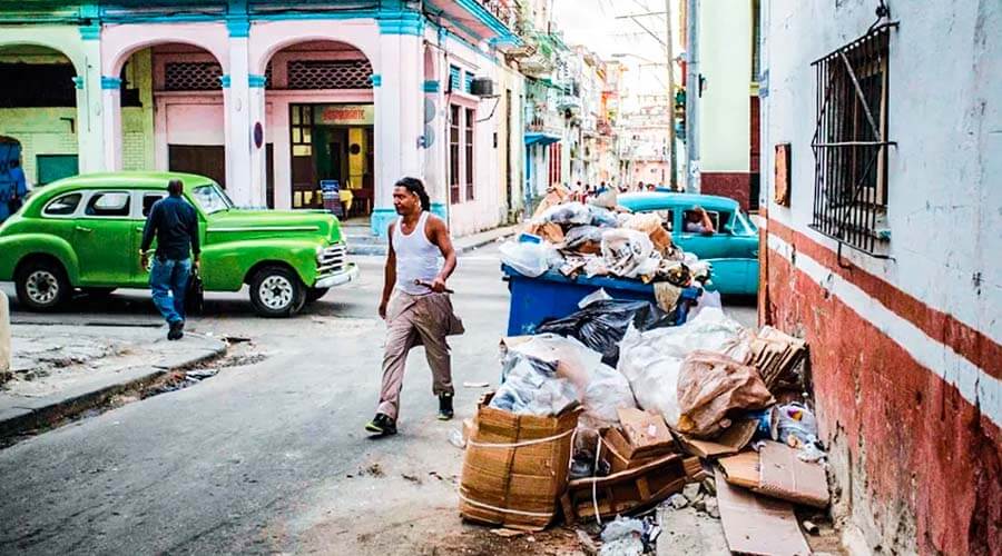 Sobrevivir en La Habana del 'socialismo o muerte' en Cuba