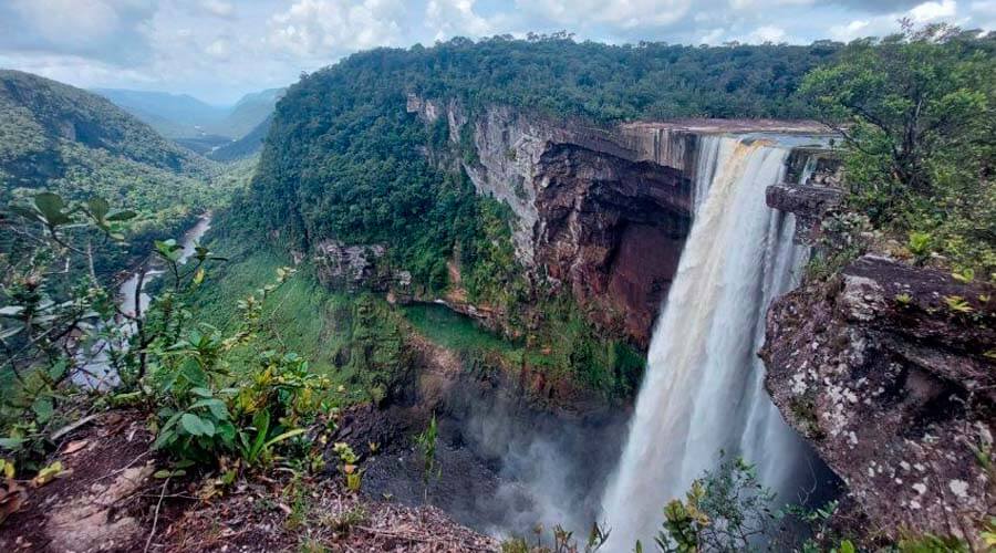 Comando Sur en la frontera y Milei en Mercosur, cambios para la política regional y Venezuela