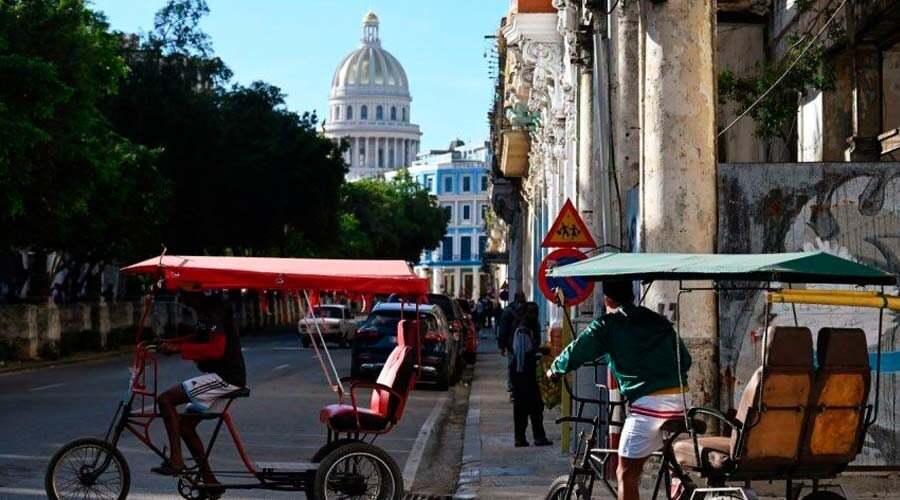 El régimen de Cuba anuncia que impondrá una nueva tasa de cambio para las divisas