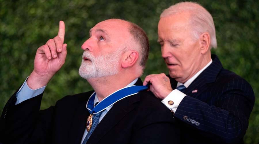 Joe Biden concede la Medalla de la Libertad a José Andrés, Messi, Bono, Soros y Hillary Clinton