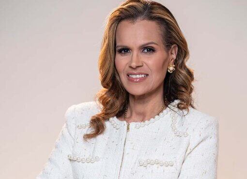 La Doctora Ángela Tejeda: Transformando la salud y el conocimiento con tecnología humana