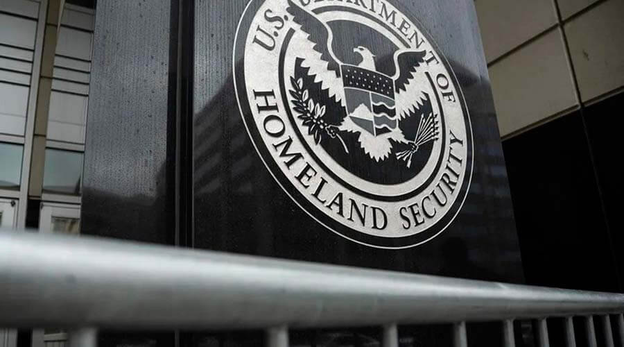 USCIS habilita portal de pago para solicitudes de asilo y tasa anual de casos pendientes