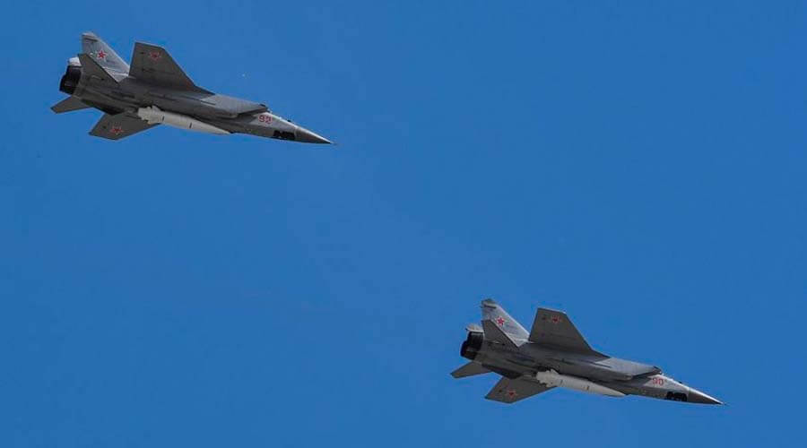 Polonia denuncia sobrevuelo de cazas MIG-31 rusos por plataforma petrolífera en el Báltico