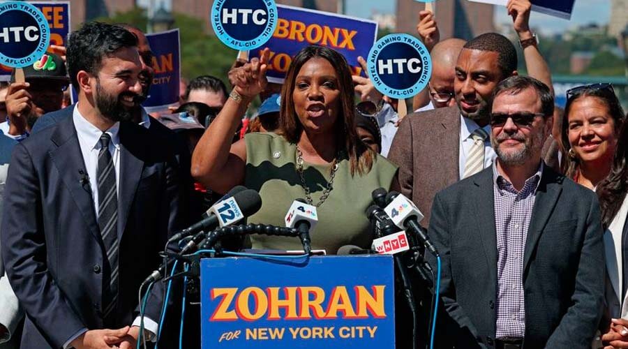 Exdirector del FBI James Comey y la fiscal Leticia James, en el banquillo de acusados