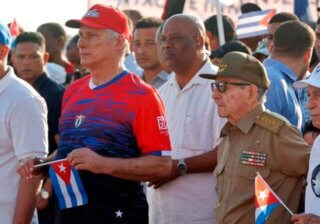 La crisis obliga al régimen cubano a reducir la administración central ¿Despidos en puerta?