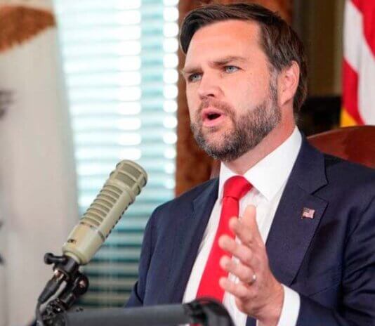JD Vance sostiene que Israel no puede resolver sus problemas de seguridad "a base de violencia"
