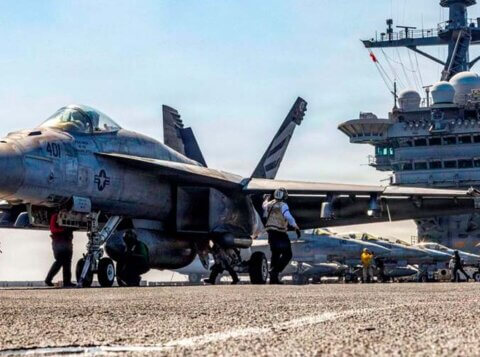 EEUU intensifica bombardeos contra Irán y restablece bloqueo naval