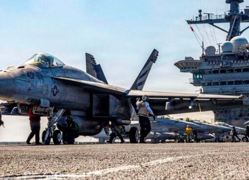EEUU intensifica bombardeos contra Irán y restablece bloqueo naval