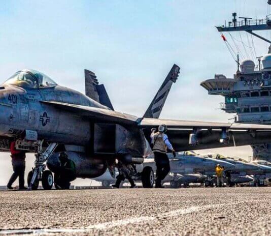 EEUU intensifica bombardeos contra Irán y restablece bloqueo naval
